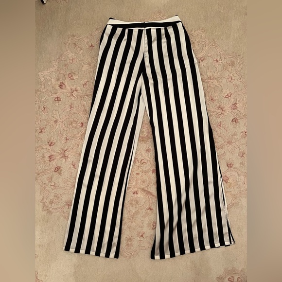 Dance&Marvel Black and White Striped Top and Bottom Matching Set - Picture 6 of 11